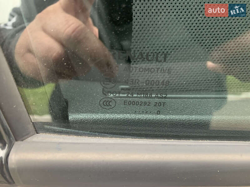 Минивэн Renault Scenic 2010 в Ровно
