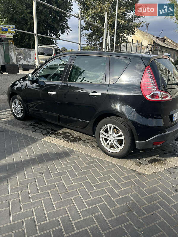 Минивэн Renault Scenic 2010 в Кропивницком