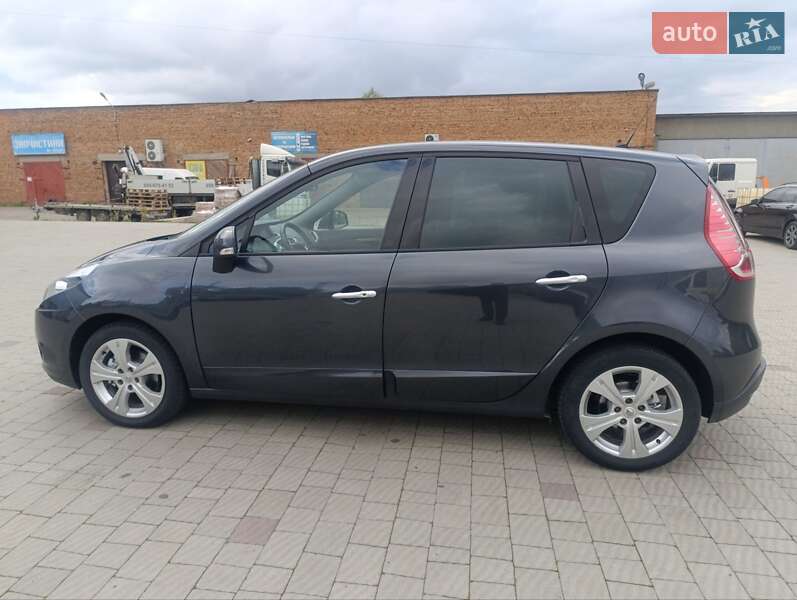 Минивэн Renault Scenic 2009 в Владимире