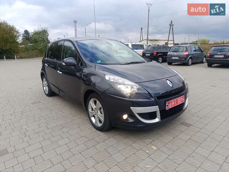 Минивэн Renault Scenic 2009 в Владимире