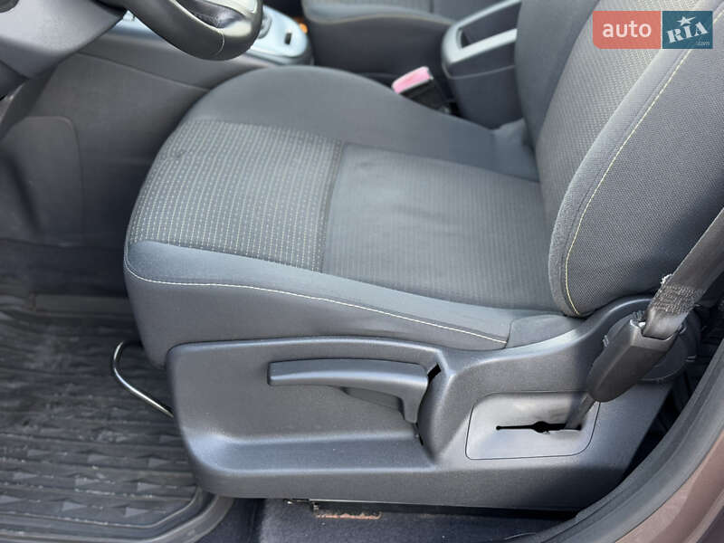 Минивэн Renault Scenic 2010 в Днепре