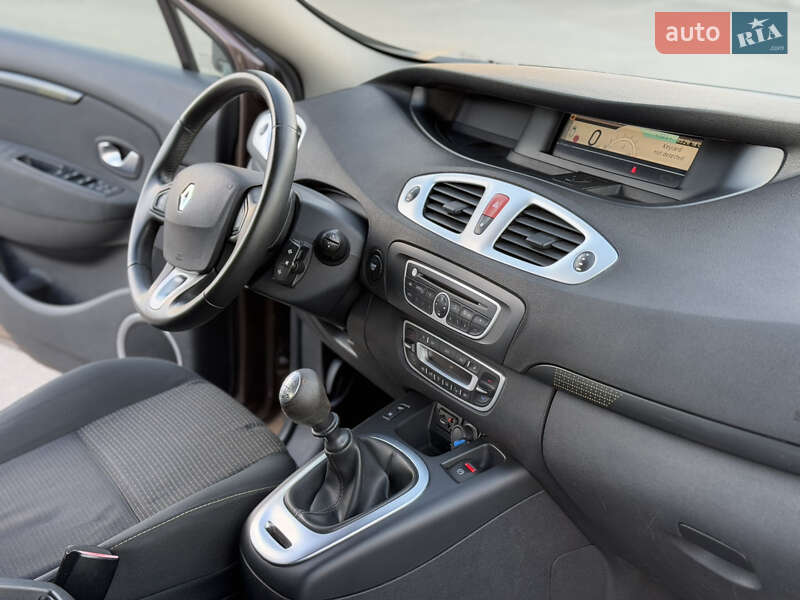 Минивэн Renault Scenic 2010 в Днепре