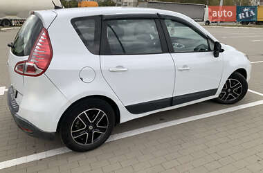 Минивэн Renault Scenic 2010 в 