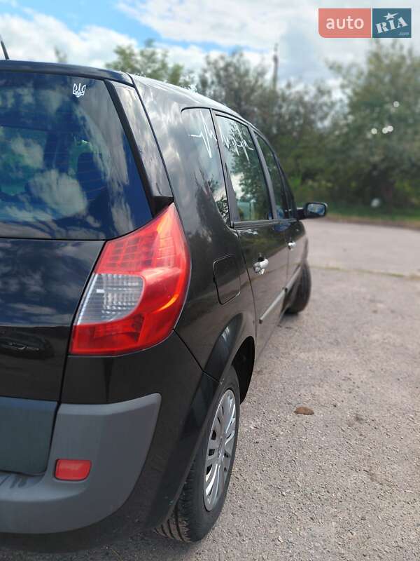 Минивэн Renault Scenic 2007 в Сквире