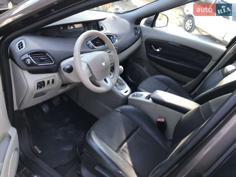 Минивэн Renault Scenic 2011 в Запорожье