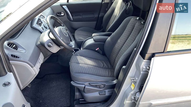 Минивэн Renault Scenic 2007 в Луцке