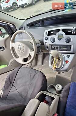 Минивэн Renault Scenic 2006 в 