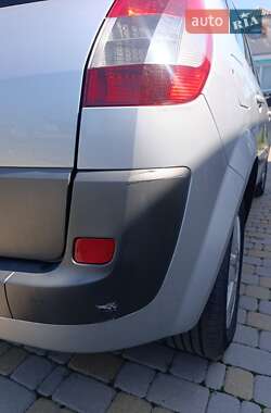Минивэн Renault Scenic 2006 в 