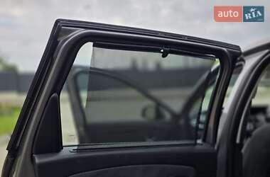Минивэн Renault Scenic 2012 в 