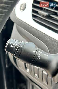 Минивэн Renault Scenic 2009 в 