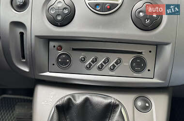 Минивэн Renault Scenic 2006 в 