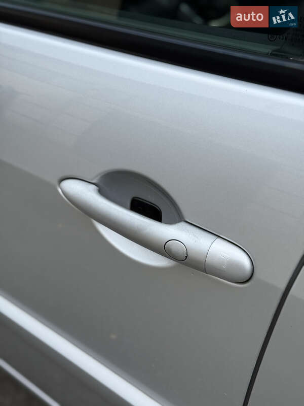 Минивэн Renault Scenic 2007 в Чернигове