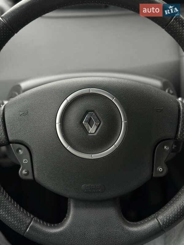Минивэн Renault Scenic 2007 в Чернигове