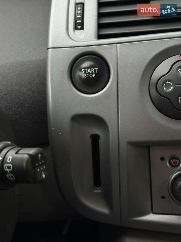 Минивэн Renault Scenic 2007 в Чернигове