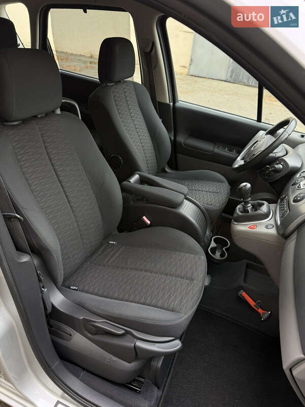 Минивэн Renault Scenic 2007 в Чернигове
