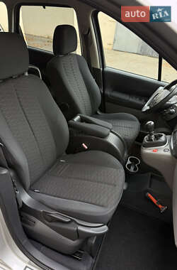 Минивэн Renault Scenic 2007 в 