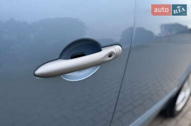 Минивэн Renault Scenic 2010 в 
