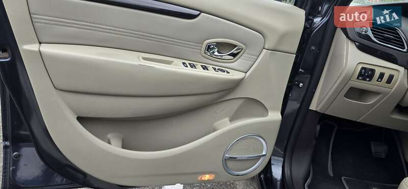 Мінівен Renault Scenic 2011 в Києві