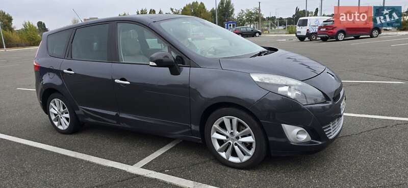 Мінівен Renault Scenic 2011 в Києві
