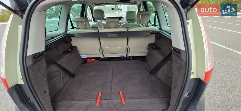 Мінівен Renault Scenic 2011 в Києві