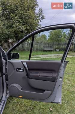 Минивэн Renault Scenic 2005 в 