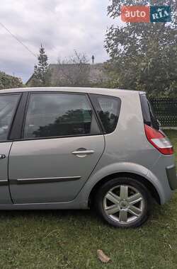 Минивэн Renault Scenic 2005 в 