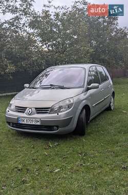 Минивэн Renault Scenic 2005 в 