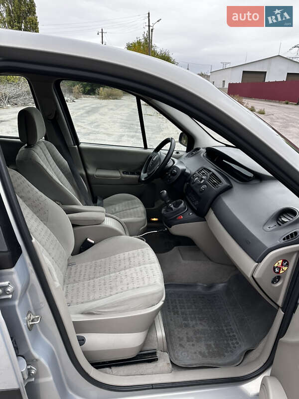 Минивэн Renault Scenic 2003 в Никополе