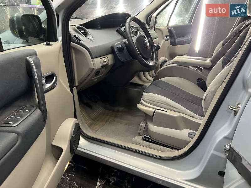 Минивэн Renault Scenic 2003 в Львове