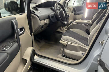 Минивэн Renault Scenic 2003 в 