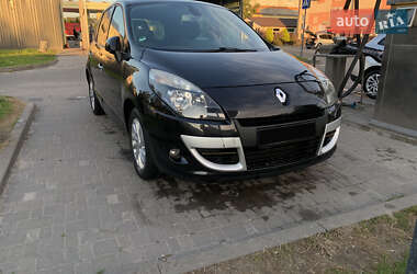 Минивэн Renault Scenic 2010 в Киеве