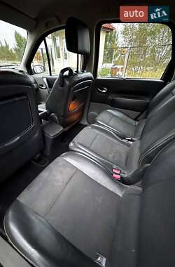 Минивэн Renault Scenic 2005 в 