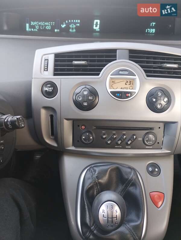 Минивэн Renault Scenic 2007 в Марганце