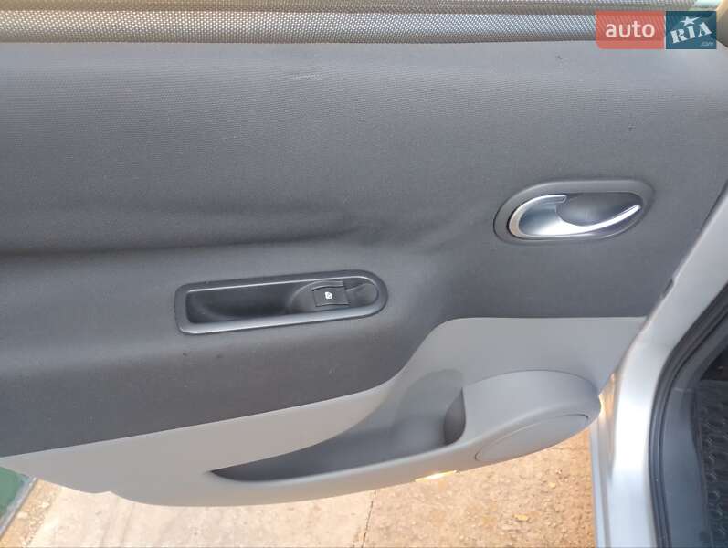 Минивэн Renault Scenic 2007 в Марганце