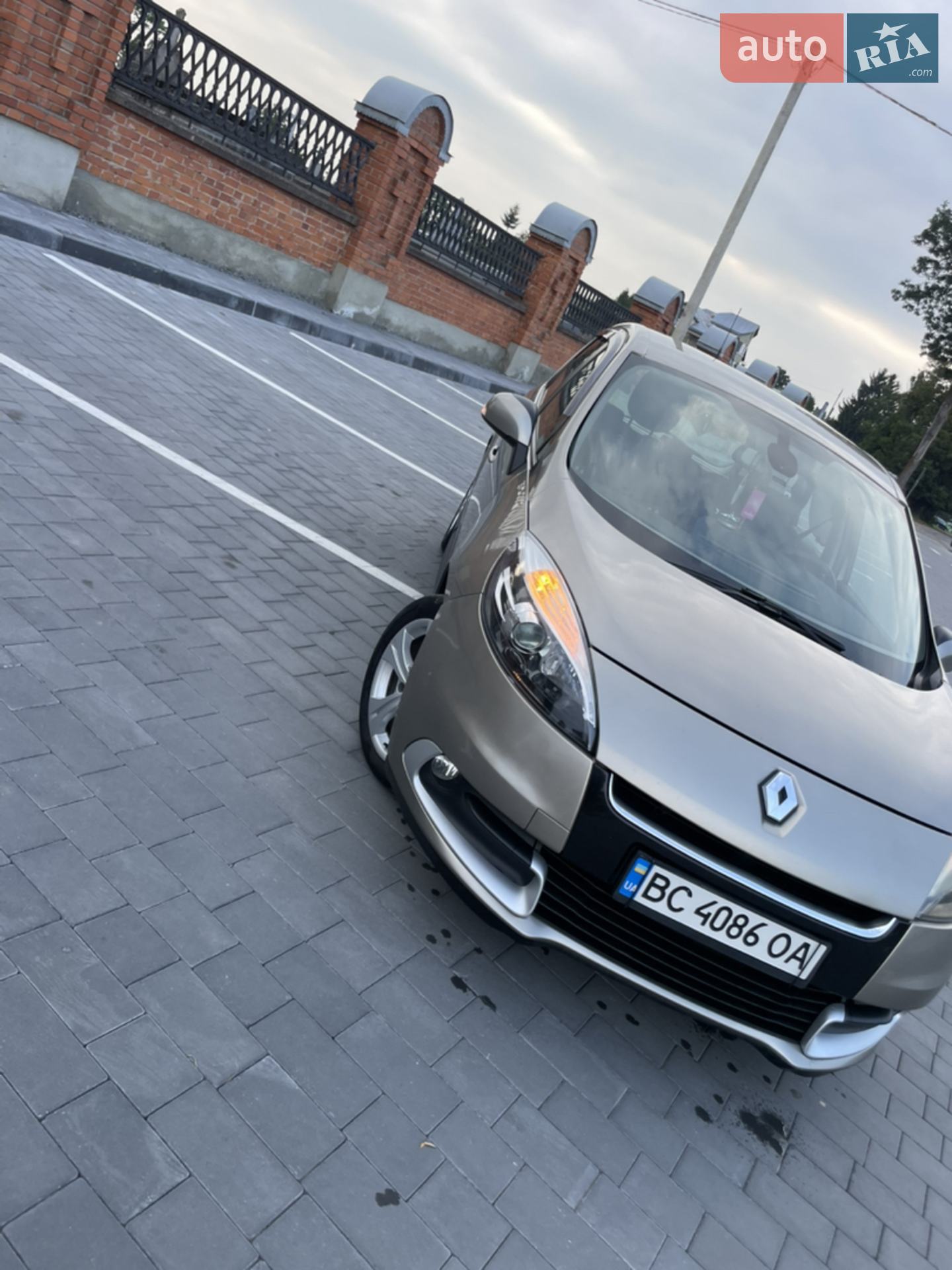 2012 Renault Scenic - фото 1