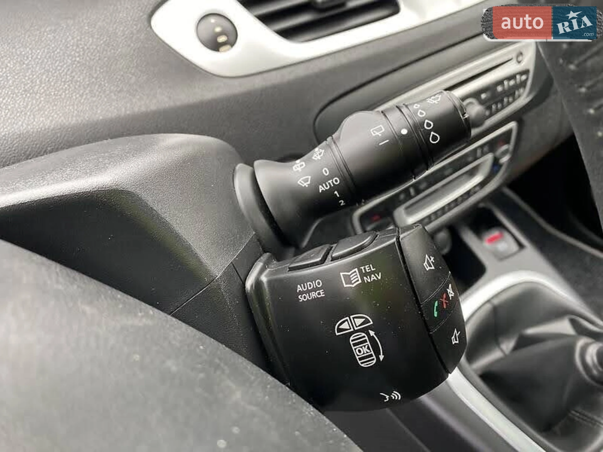 2010 Renault Scenic - мініатюра 35