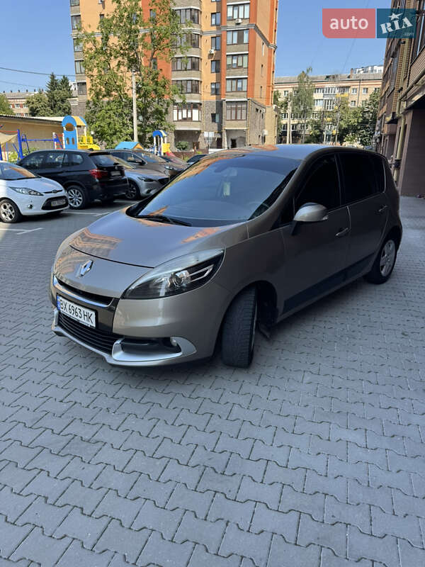 Минивэн Renault Scenic 2012 в Хмельницком