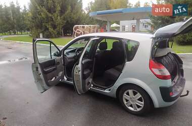 Минивэн Renault Scenic 2003 в 
