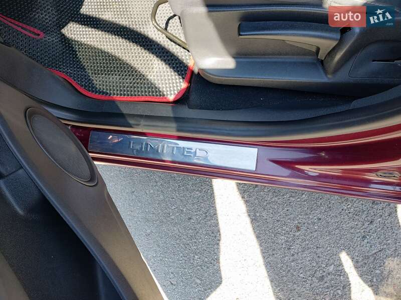 Минивэн Renault Scenic 2015 в Черкассах