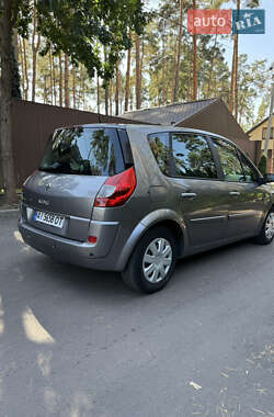 Минивэн Renault Scenic 2009 в 