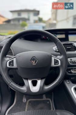 Минивэн Renault Scenic 2011 в 