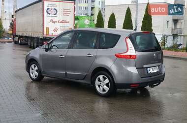 Минивэн Renault Scenic 2009 в 