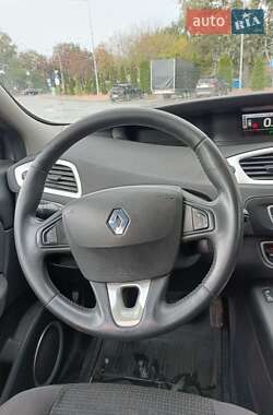 Минивэн Renault Scenic 2009 в 