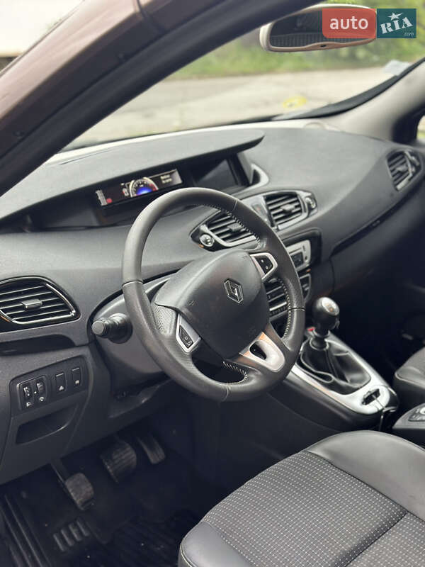 Минивэн Renault Scenic 2012 в Виннице
