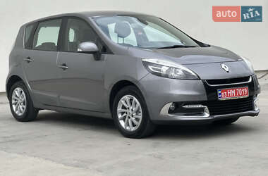 Минивэн Renault Scenic 2012 в 