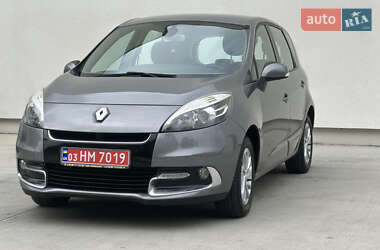 Минивэн Renault Scenic 2012 в 