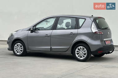 Минивэн Renault Scenic 2012 в 