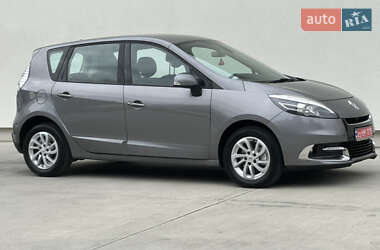 Минивэн Renault Scenic 2012 в 