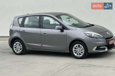 Минивэн Renault Scenic 2012 в 