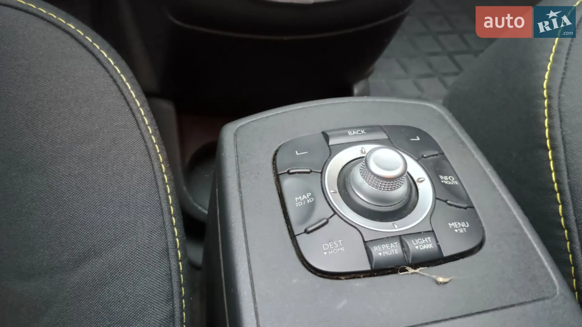 2010 Renault Scenic - мініатюра 12